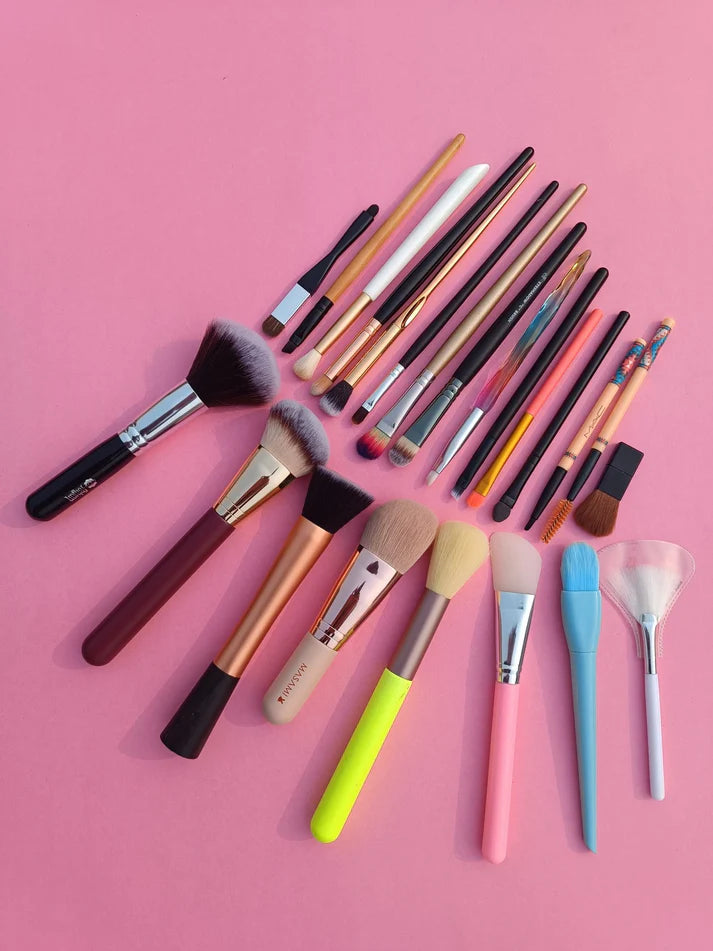 Branded Professional Makeup Brushes by Weight – Ultra-Soft, Available in KGs